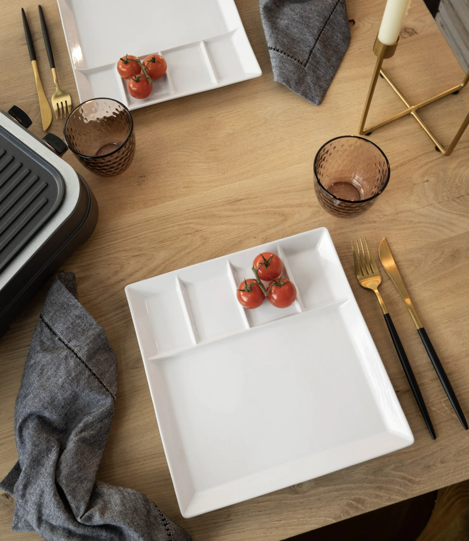 Fonduebord / Gourmetbord - 5 Vakken - Wit - 24 X 24 Cm 5 Fonduebord / Gourmetbord - 5 Vakken - Wit - 24 X 24 Cm - Afbeelding 3