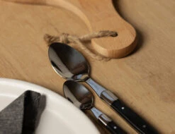 Jay Hill Bestekset Laguiole - Zwart - 16-delig / 4 Personen 12 Jay Hill Bestekset Laguiole - Zwart - 16-delig / 4 Personen -Kookwaren Verkoop AR7A5833 1 1