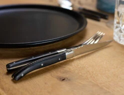 Jay Hill Bestekset Laguiole - Zwart - 24 Delig / 6 Personen 11 Jay Hill Bestekset Laguiole - Zwart - 24 Delig / 6 Personen -Kookwaren Verkoop AR7A5876 2