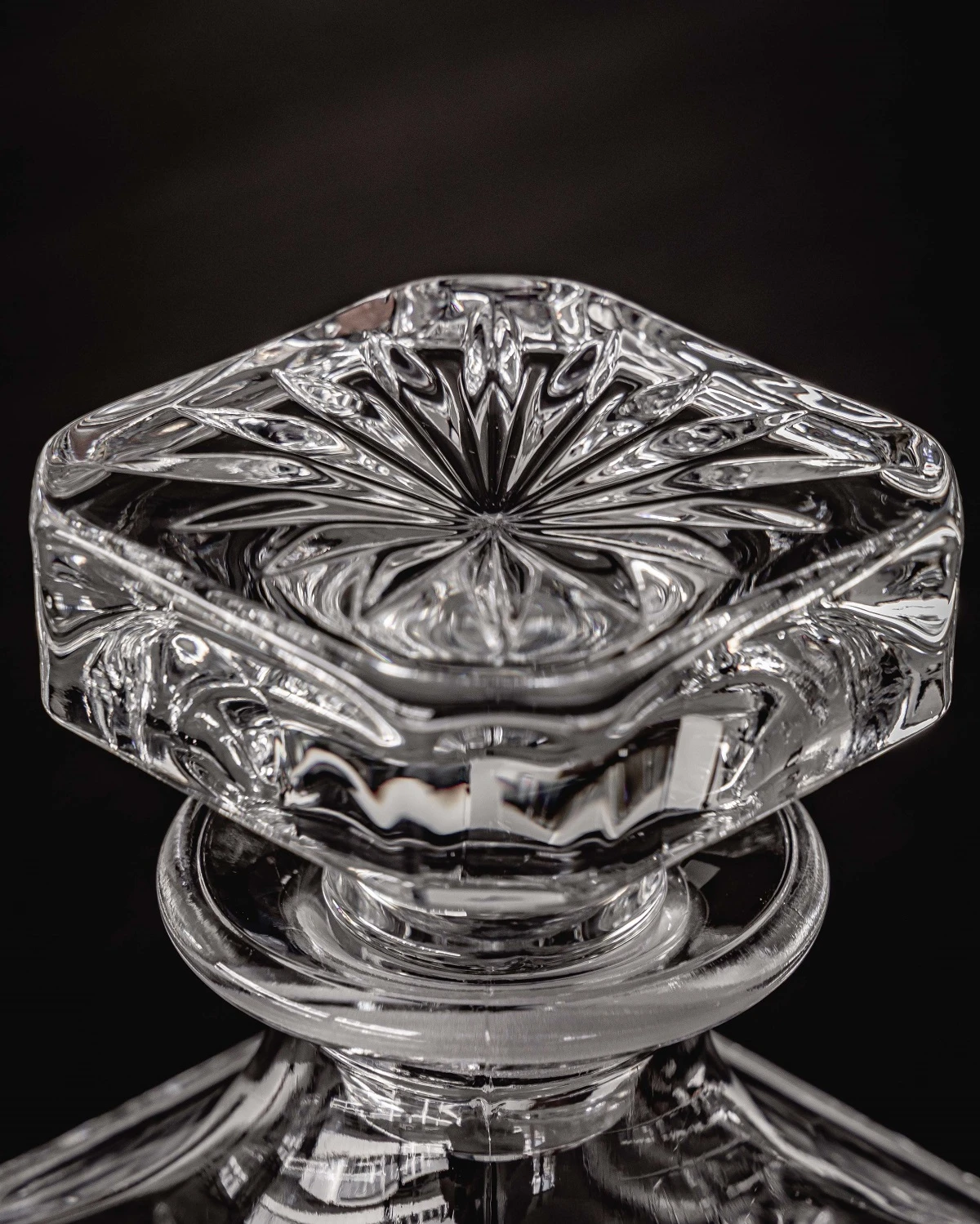 Cookinglife Whiskey Set (karaf & Whiskey Glazen) Moy - 3 Delige Set 6 Cookinglife Whiskey Set (karaf & Whiskey Glazen) Moy - 3 Delige Set - Afbeelding 4