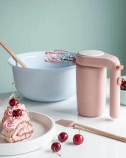 RIG TIG Rig-Tig Handmixer Foodie - 170 W - Roze 6 RIG TIG Rig-Tig Handmixer Foodie - 170 W - Roze -Kookwaren Verkoop Marangrulltarta Rigtig bakalite.se 3