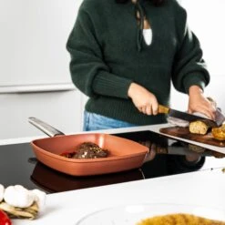 Westinghouse Grillpan Performance - Rebel Red - 28 X 28 Cm - Standaard Anti-aanbaklaag -Kookwaren Verkoop WCFP0095G28OR 7