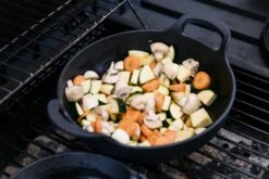 Blackwell Balti Dish - Gietijzer - Zwart - ø 25 Cm / 2.7 Liter -Kookwaren Verkoop blackwell balti dish gietijzer