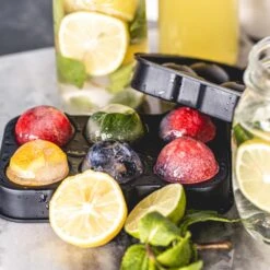 Sareva IJsblokjesvorm Set (4 Bollen & 4 Blokken) -Kookwaren Verkoop sereva ijs sfeer 30 2